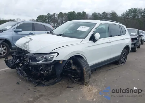 2021 Volkswagen Tiguan 2.0T Se/2.0T Se R-Line Black/2.0T Sel z USA, uszkodzony, nr VIN 3VV2B7AX9MM108872